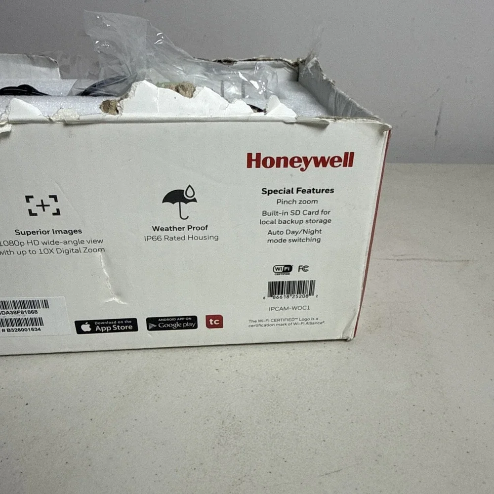 Honeywell IPCAM-WOC1 1080p Wi-Fi Bullet Camera White Open Box Some Cosmetic Wear